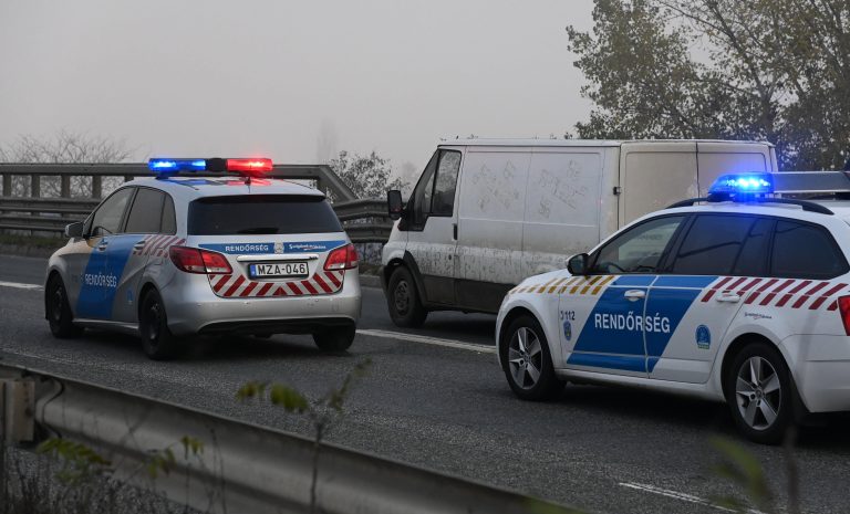 Rendőrautóval karambolozott egy francia felnőttfilm-rendező Budapesten