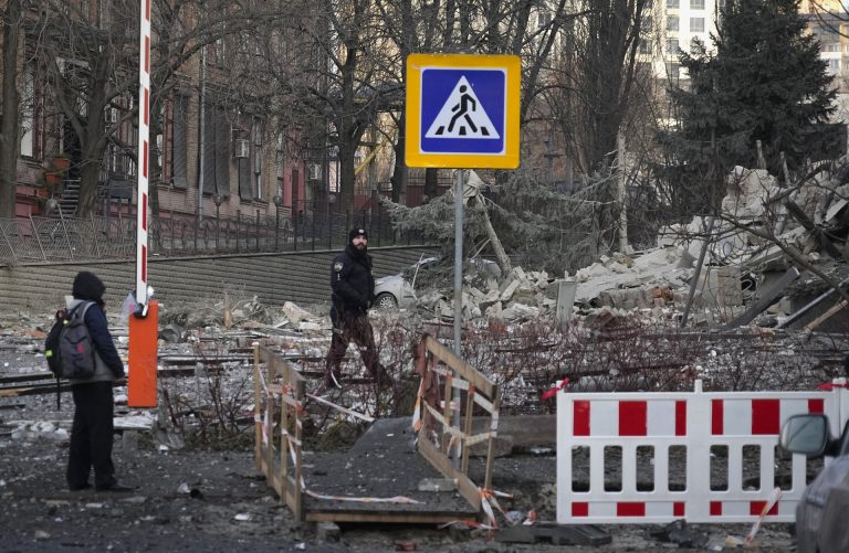 Zelenszkij tanácsadója szerint az oroszok minél több civillel akarnak végezni