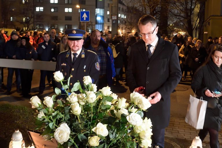 A rendőrgyilkos védőügyvédje előadta védence verzióját a gyilkosságról