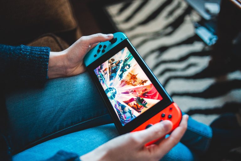 Eszméletlenre verte tanárát egy diák, amiért elvette tőle Nintendo Switch konzolját