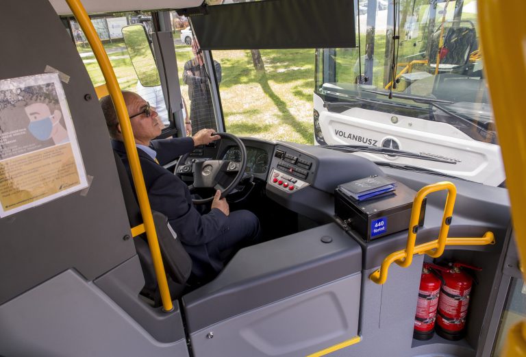 Olcsóbb lehet a buszsofőr képzés Magyarországon