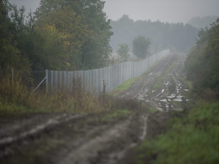 Válaszolt a rendőrség: ekkor kezdik lebontani a kerítést a horvát határon