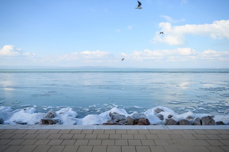 Egyre közelebb van egy bűvös határhoz a Balaton átlagos vízszintje