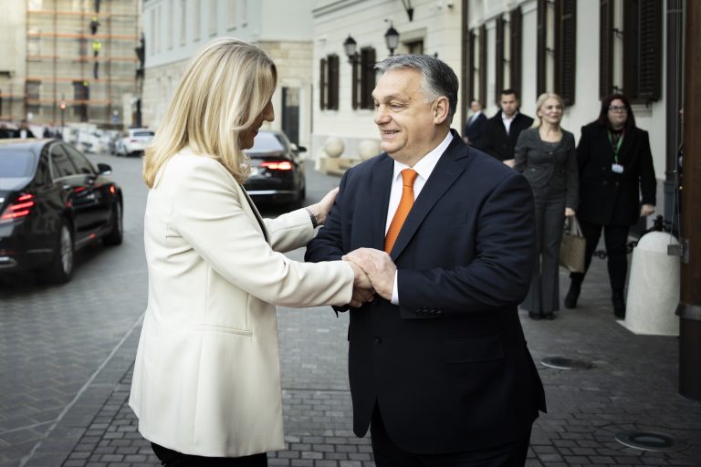 Orbán Viktor a baloldalnak: nem elég a sok millió dollár a győzelemhez