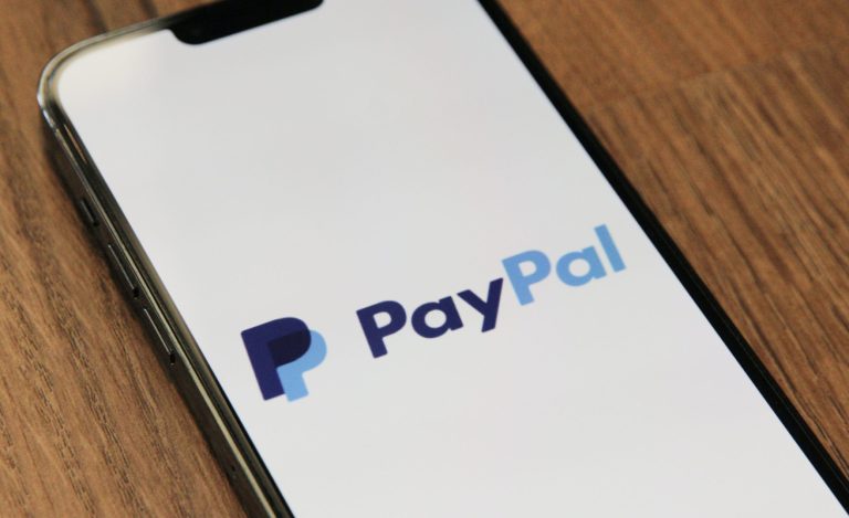 Több ezer munkavállalóját küldi el a PayPal