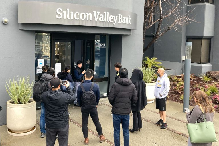 USA: a csődbe ment Silicon Valley Bankban lévő pénz biztonságban van