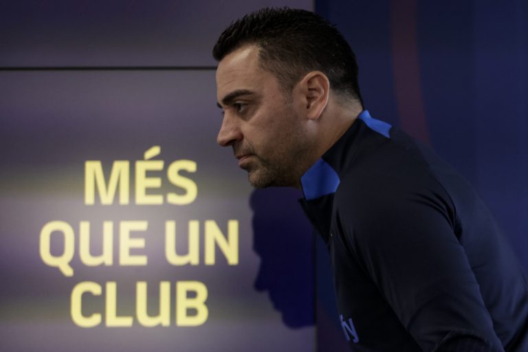 Xavi minden játékosával lepacsizott az öltözőben a tegnapi diadalt követően