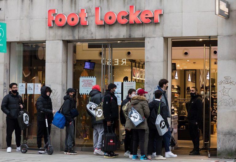 Négyszáz üzletet zár be az amerikai Foot Locker 2026-ig