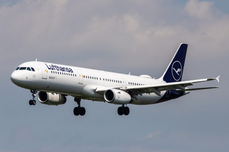 Turbulencia miatt sérült meg 7 utas a Lufthansa egyik járatán
