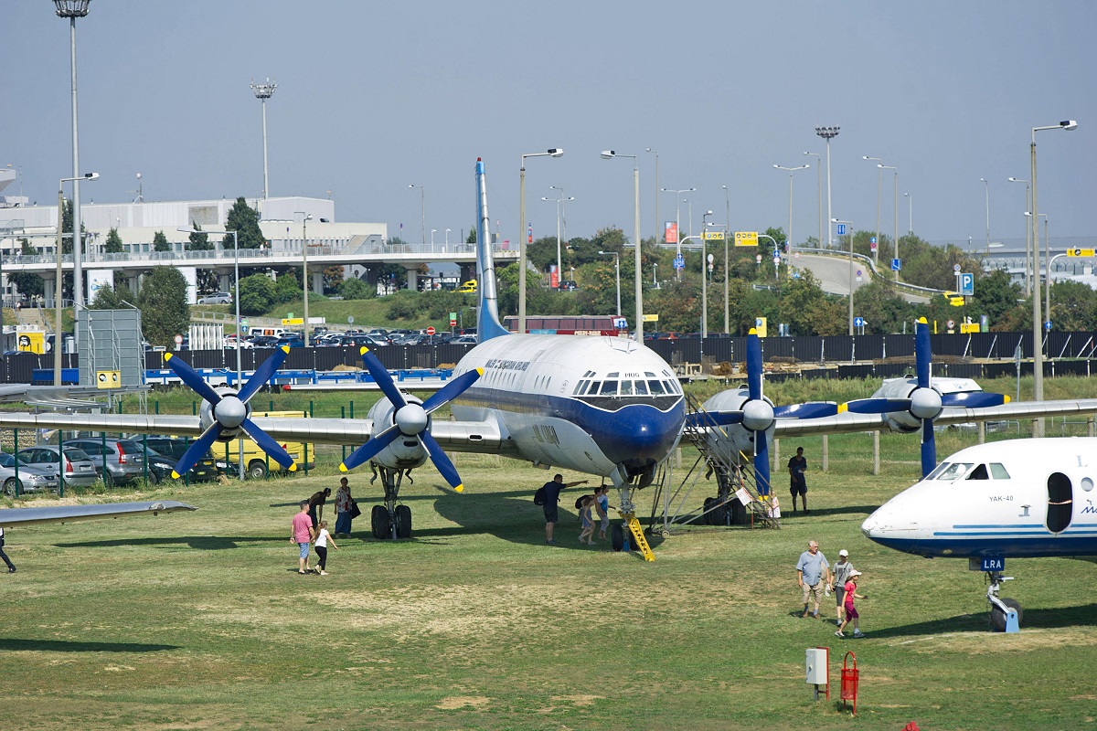 Harminc éve tette meg első útját a Fokker 70-es utasszállító repülőgép