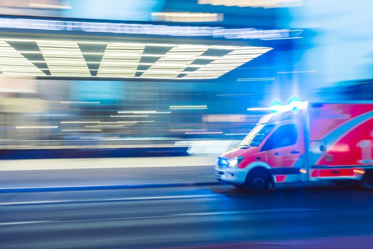 Mattrészegen szállította a beteget egy kassai kórházba egy mentőautó sofőrje