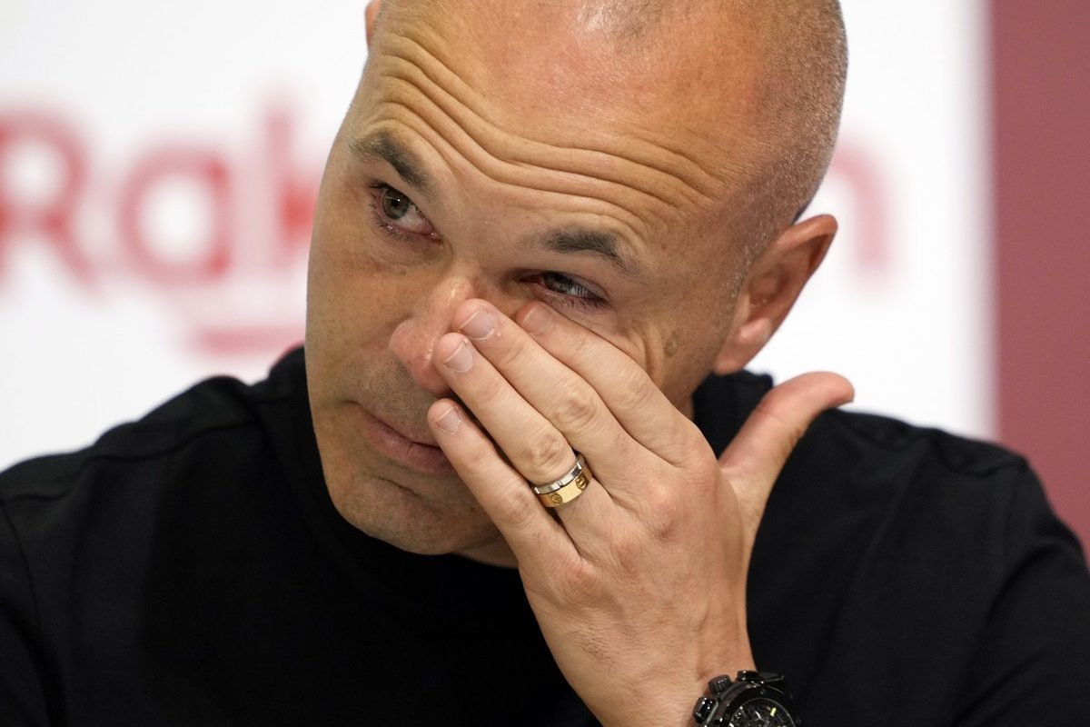 Iniesta nem kapott elég játékidőt, a távozás mellett döntött