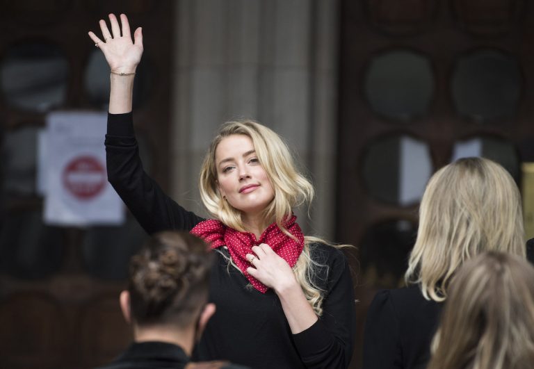 Amber Heard Spanyolországba költözött