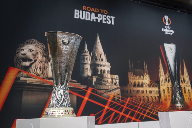 Angol bírói csapat vezeti a budapesti Európa-liga döntőt