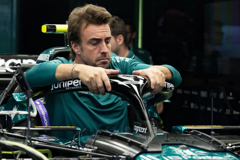 Elképesztő tömeg ünnepelte Fernando Alonso-t a Spanyol Nagydíjon (videó)