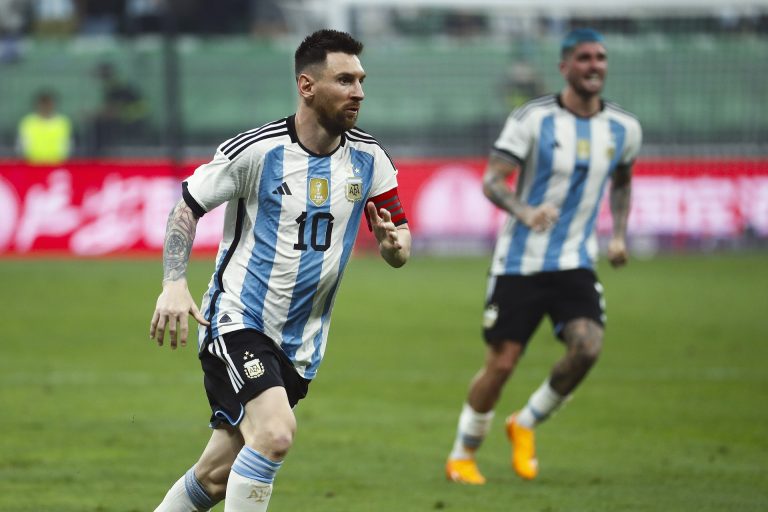 A Barcelona elnöke szerint Messi vissza akart térni hozzájuk