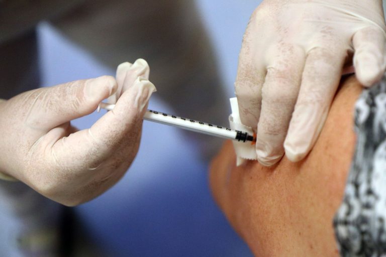 Közel 9000 német követel kártérítést a Covid-vakcinák okozta egészségkárosodás miatt