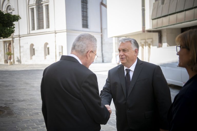 Fontos üzenetet kaptak a nyugdíjasok Orbán Viktortól péntek reggel