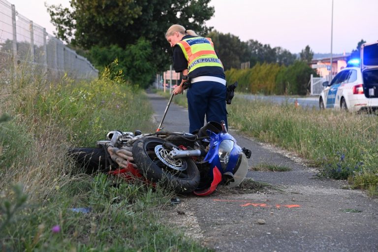 Fotókon a nagytarcsai halálos motorbaleset helyszíne