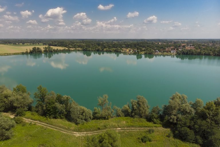 Betiltaná a strandolást Somogy megye népszerű tavában a helyi horgászegyesület