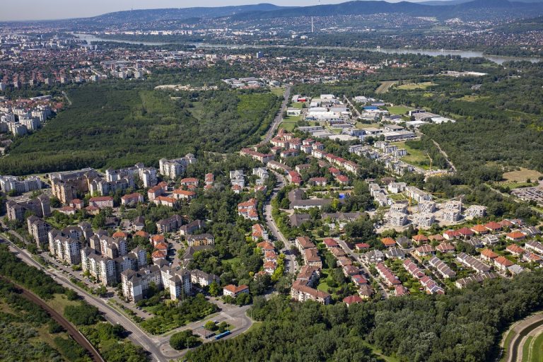 Elviselhetetlen bűz terjeng Káposztásmegyeren, megkeseríti a lakók életét