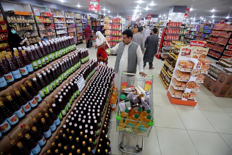 Az infláció már a második egymást követő hónapban rekordot döntött Pakisztánban