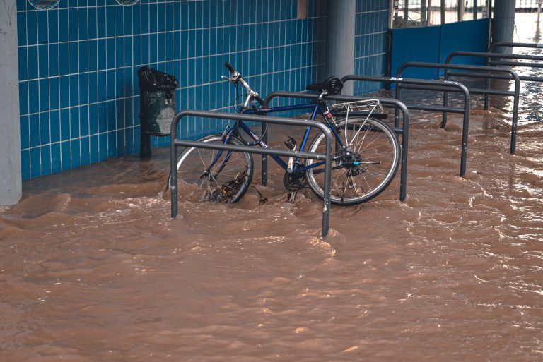 Már halálos áldozata is van az áradásoknak Arad megyében