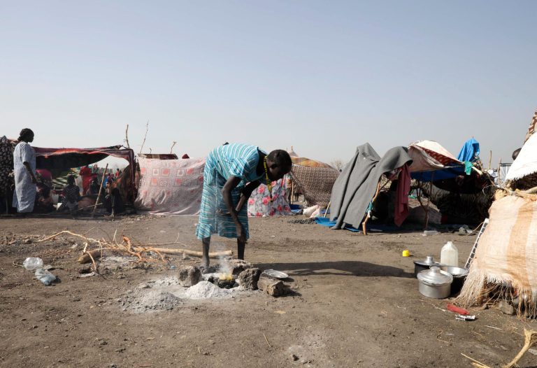 ENSZ: 87 ember holttestére bukkantak egy dárfúri tömegsírban