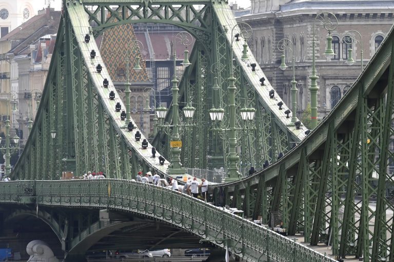 Megkezdődtek a fővárosi ünnepi tűzijáték előkészületei