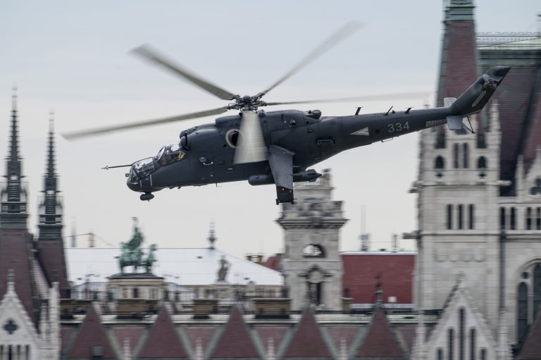 Pénteken 10 órától tartják a légiparádé főpróbáját augusztus 20. előtt