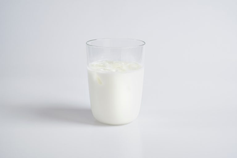 Laborvizsgálatnak vetik alá az Aldiba visszavitt tejeket, közleményt adtak ki