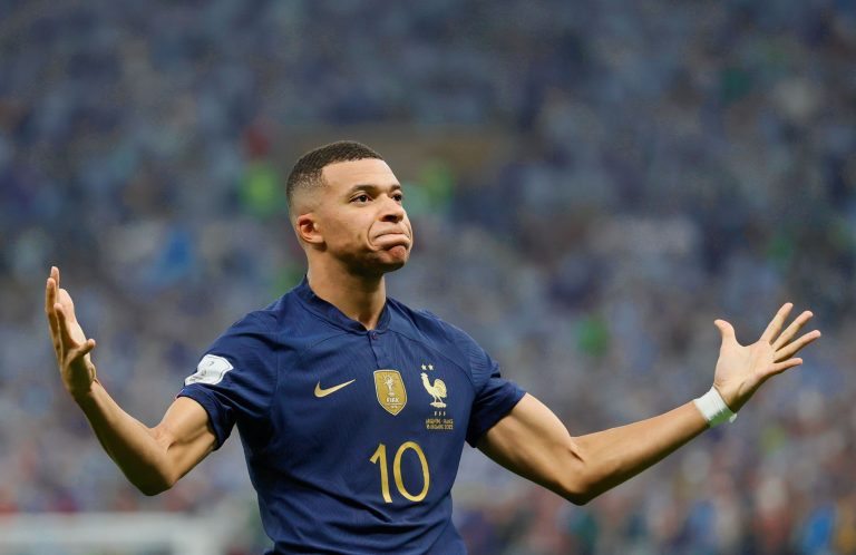 Mégis visszakerült a PSG keretébe Mbappé