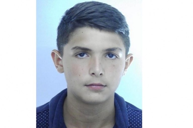 Keresnek egy eltűnt 15 éves fiút, a lakosság segítségét kérik