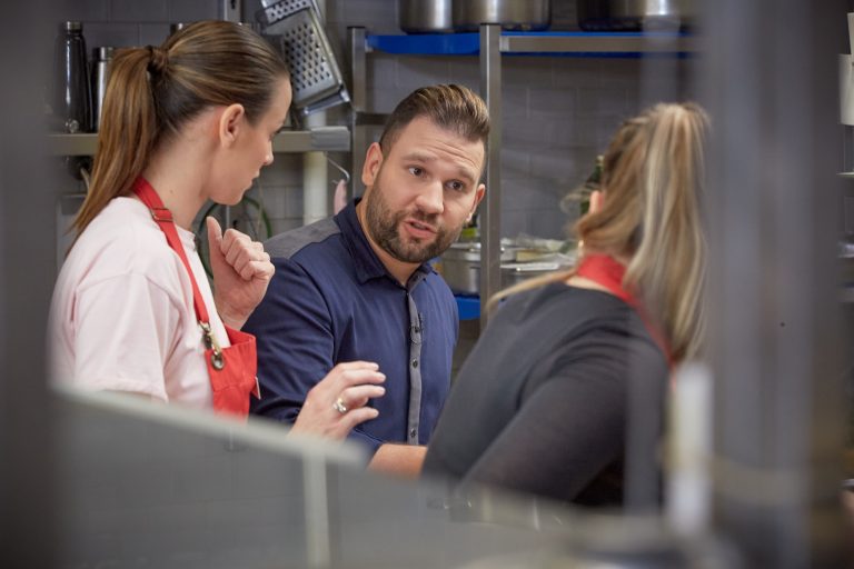 A Konyhafőnök egyik versenyzője majdnem összeomlott, Rácz Jenő lecserélt valakit