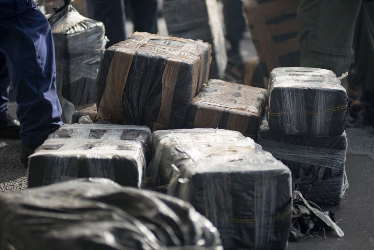 Rekordmennyiségű kokain árasztja el a belgiumi Antwerpent