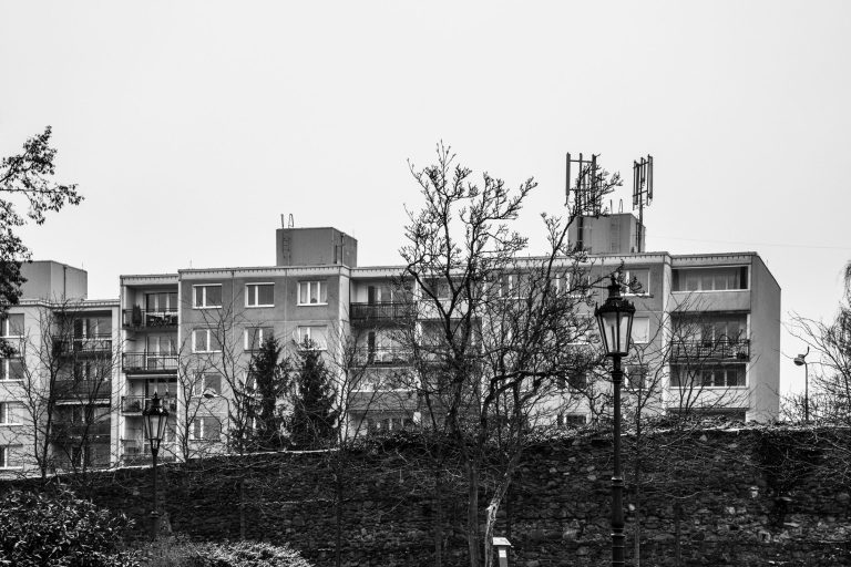 A szlovák maffiavezér-gyilkosság egyik koronatanúja kizuhant lakása ablakából