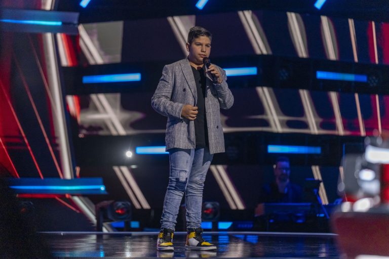 Sírtak a The Voice-ban a 14 éves Dani János Dávid hangjától (videó)