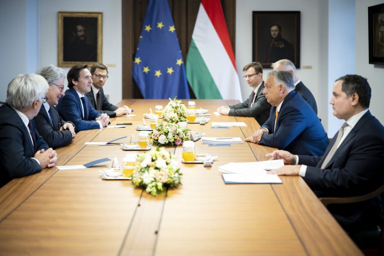 Fontos vendéget fogadott Orbán Viktor a Karmelitában