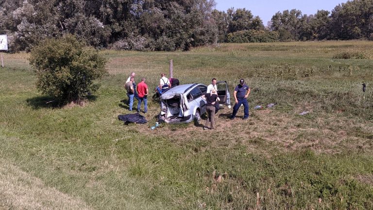 Helyszíni fotók az M5-ösön történt halálos balesetről