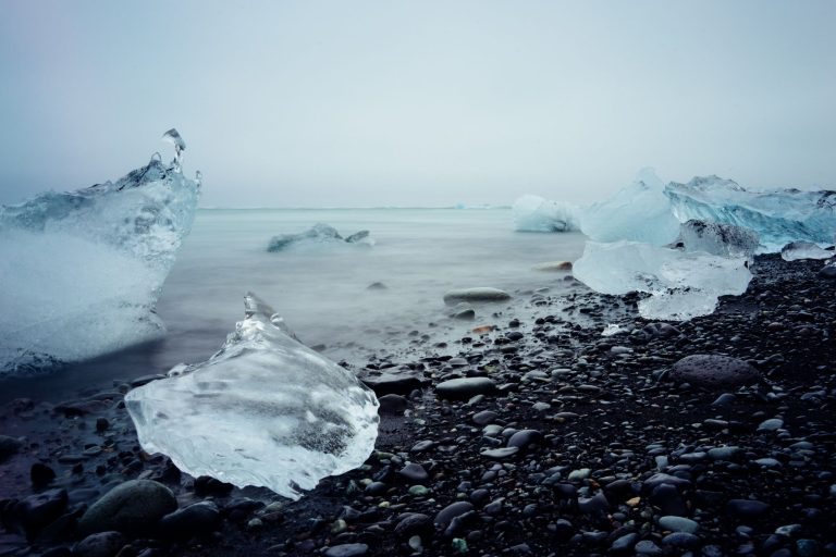Milyen küszöbértéknél válik visszafordíthatatlanná a grönlandi jégsapka olvadása?