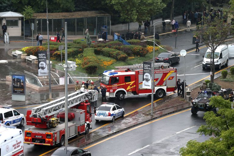 928 gyanúsítottat vettek őrizetbe az ankarai robbantásos merénylet után