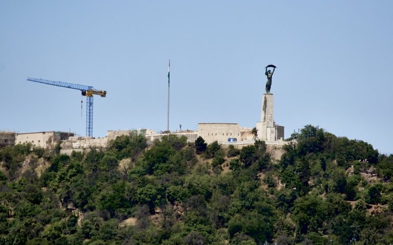 Így néz ki most a megújuló Citadella, látványos részéhez érkeztek a munkálatok