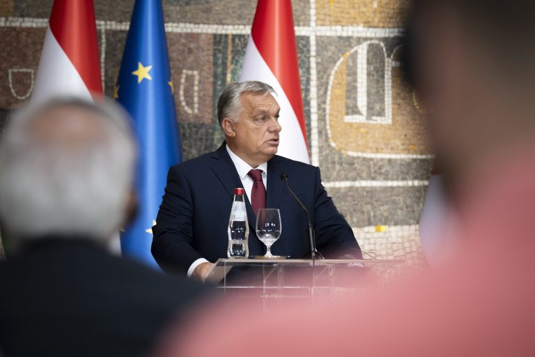 Orbán Viktor is a helyszínen, a Puskás Arénában drukkol a magyaroknak