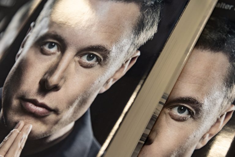 Elon Musk szerint álhír, hogy az X leállítását tervezi Európában