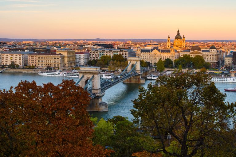Így alakul át a budapesti közlekedés a Spar Budapest Maraton miatt