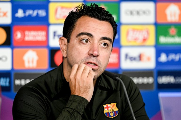 Formán kívül a Barcelona, Xavi állása azonban továbbra is biztos