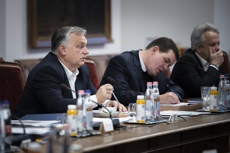 Orbán Viktor a Kormányülésről: Brüsszel eltörölné a rezsicsökkentést, indul a nemzeti konzultáció