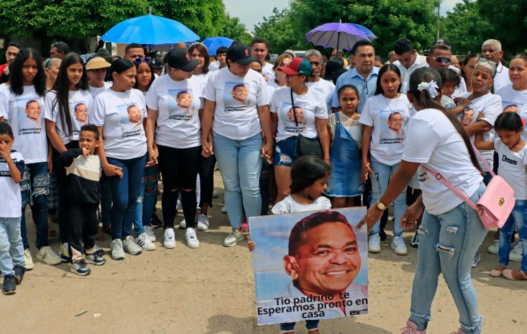 Szabadon engedték Luis Díaz elrabolt édesapját