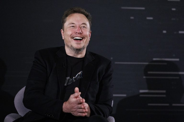 Kiderült, mennyi pénze van Elon Musknak