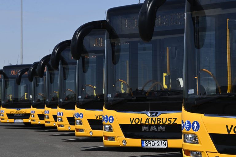 A szakszervezet szerint árulók a buszsofőrök a Volánbusznál, akik felvették a munkát